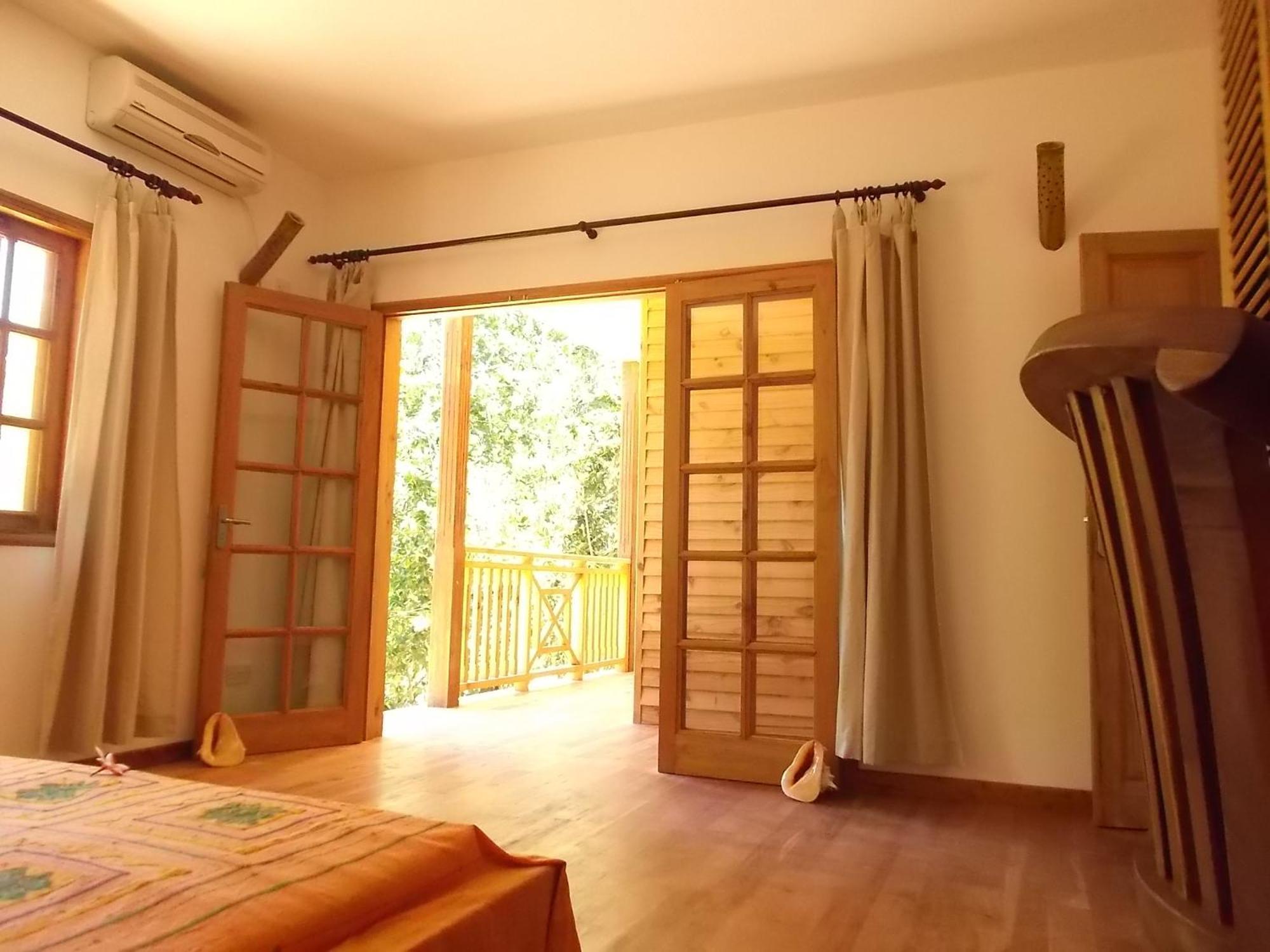 Lilot Beach Chalets Glacis  Номер фото